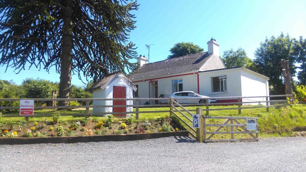 Loughcrew Megalithic Hostel Millbrook Exterior photo